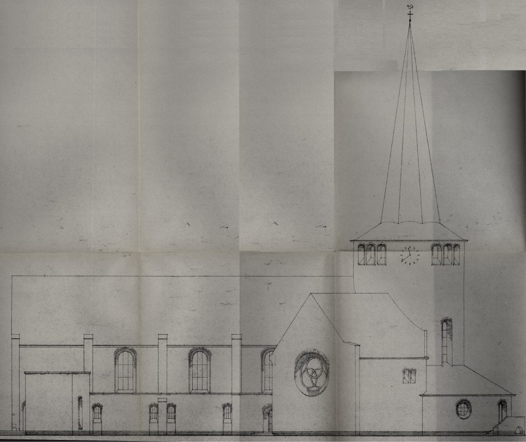 Bouwtekening van de kerk uit 1948, gezien vanuit het zuiden (huidige Lochtstraat).